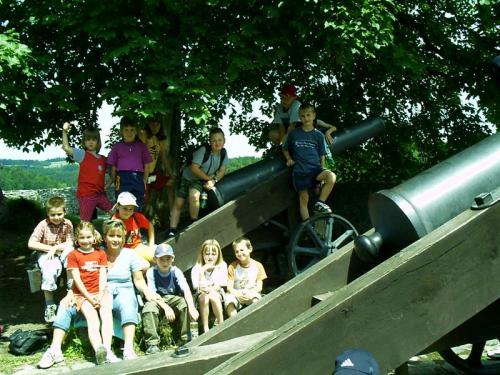 Výlet na Rešovské vodopády a hrad Sovinec (21. 6. 2004)