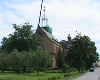 Dostavba věže ke kostelu sv Floriána