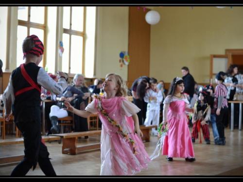 Dětský maškarní ples (22.1.2012)